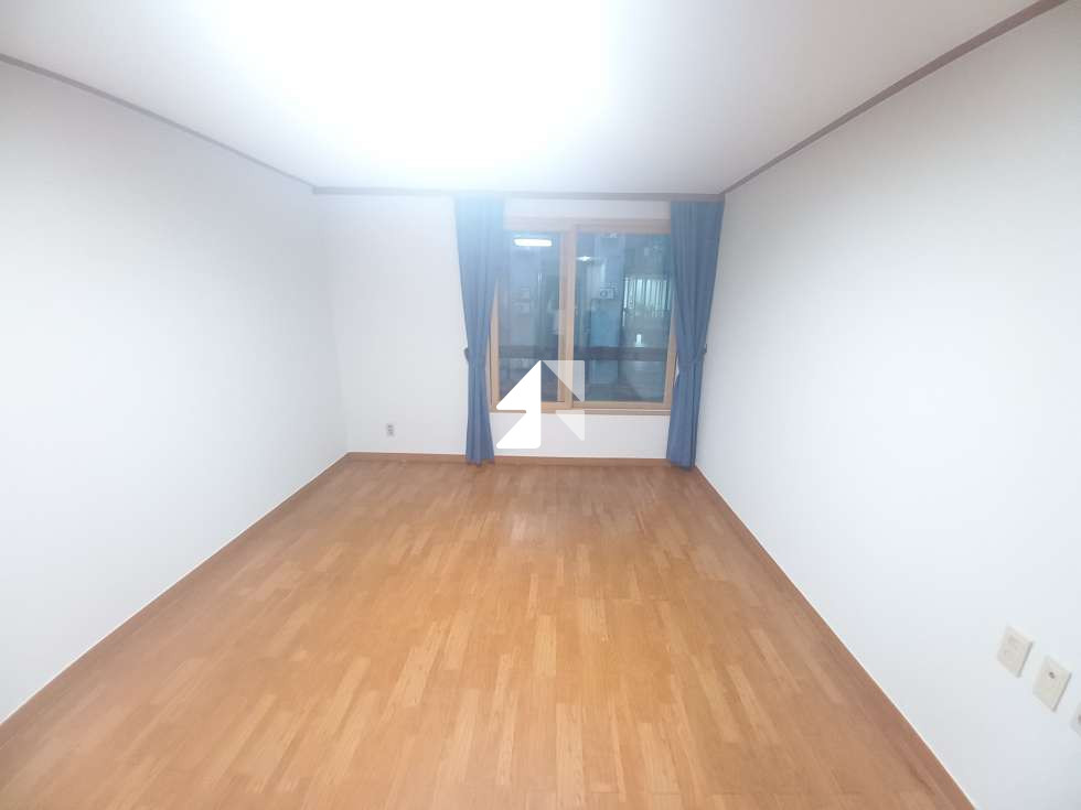 서울 영등포구 영등포동7가 시장역5분거리 방이 넓은 오픈형원룸, 즉시입주가능 월세 매물번호 14033 사진 1
