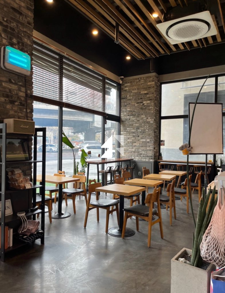 서울 영등포구 영등포동1가 사진O/브런치맛집/여의도 진입위치(대로변) 월세 매물번호 10486 사진 4