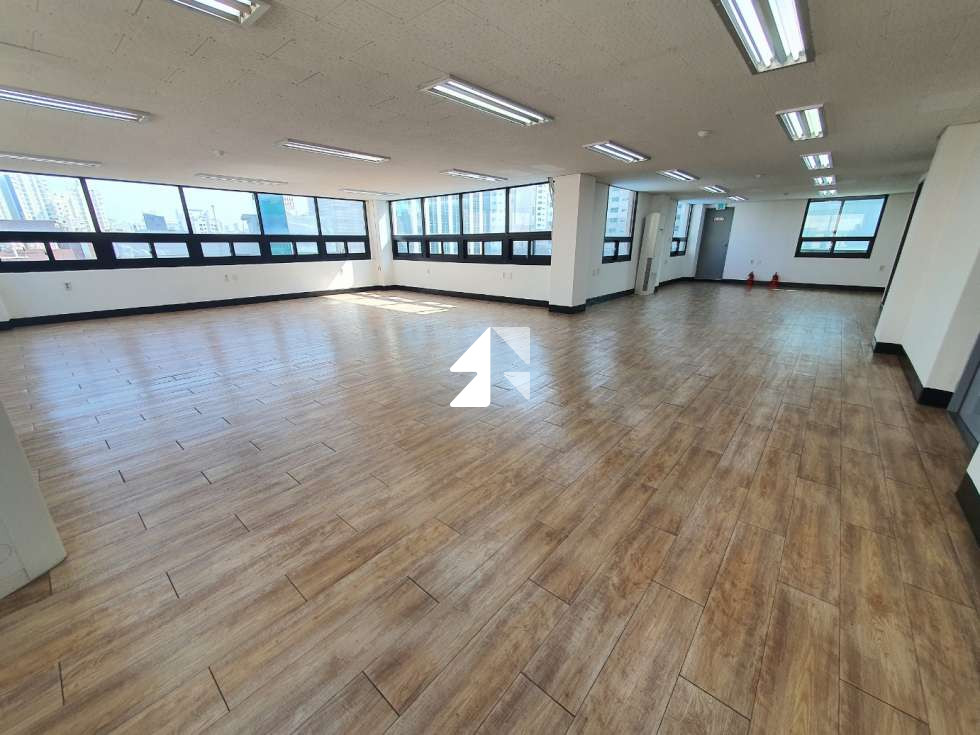 서울 영등포구 당산동3가 영등포구청 1분 주차/엘베/채광 모두잡은 사무실 월세 매물번호 11217 사진 3
