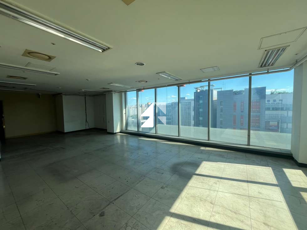 서울 영등포구 영등포동3가 영등포역 역세권 대로변 대형평수 상가 사무실 월세 매물번호 10211 사진 2