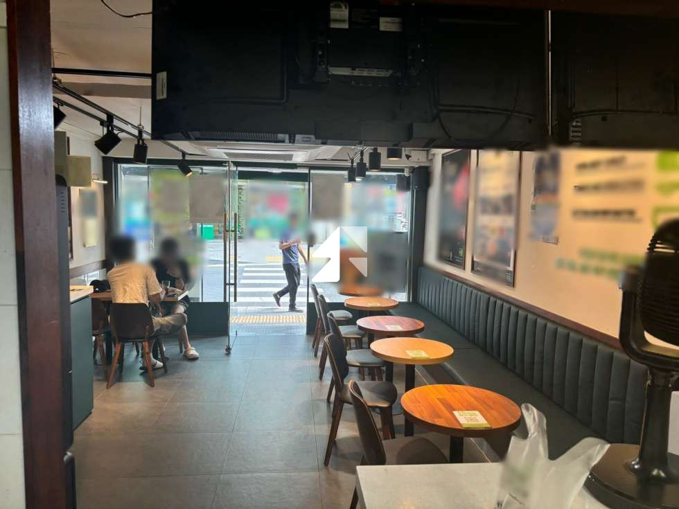 서울 영등포구 영등포동 15P 영등포역 뒷편 1층 가시성 매우좋은 노출상가 월세 매물번호 10164 사진 2