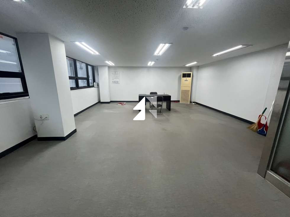 서울 영등포구 영등포동2가 영등포시장역 역세권 무권리 가성비 사무실 월세 매물번호 10180 사진 2