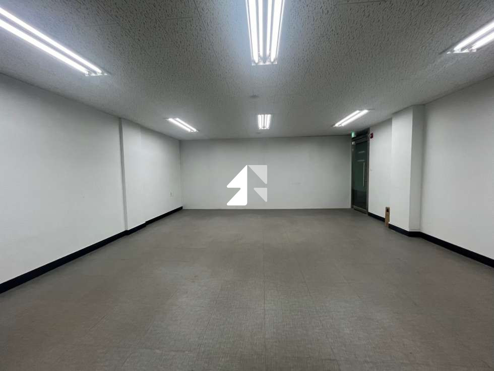 서울 영등포구 영등포동2가 영등포시장역 역세권 무권리 가성비 사무실 월세 매물번호 10181 사진 1