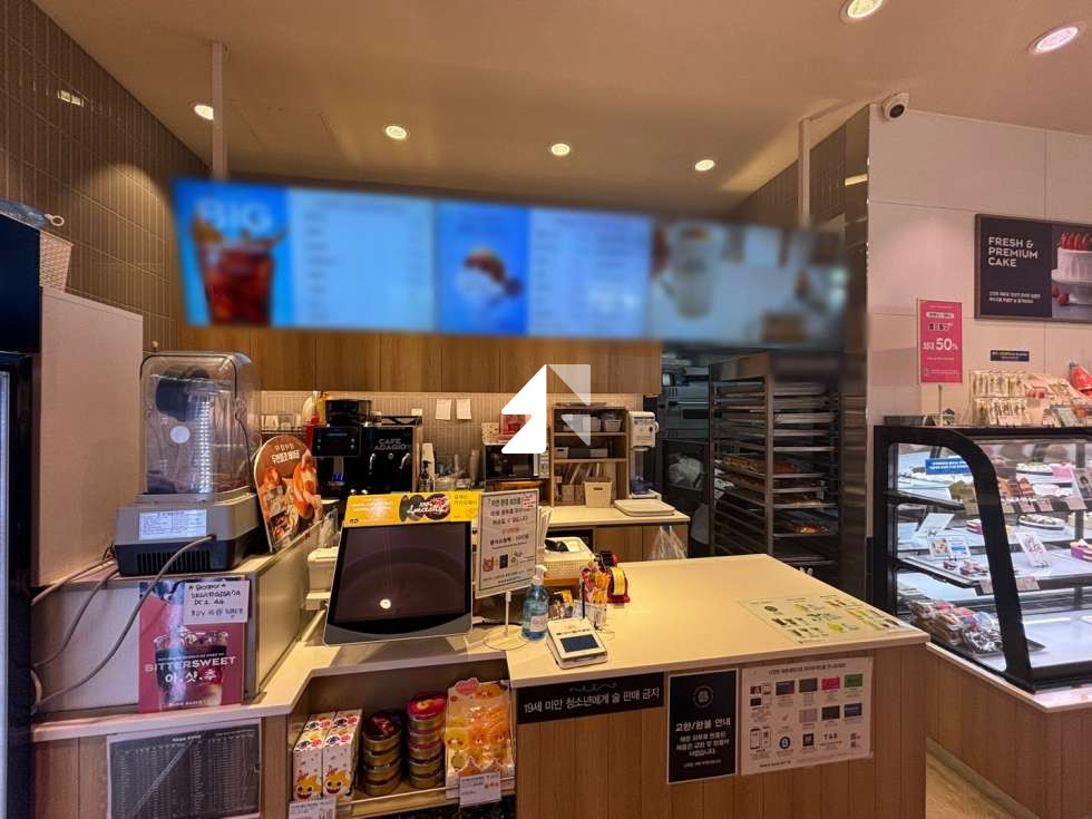 서울 영등포구 신길동 신길삼거리 대로변 1층 실 18P 가시성 좋은 상가 월세 매물번호 10208 사진 1