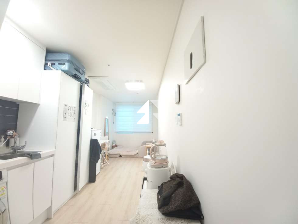 서울 영등포구 당산동1가 구청역5분거리 컨디션 최상인 오픈형원룸, 올화이트인테리어 월세 매물번호 13390 사진 2